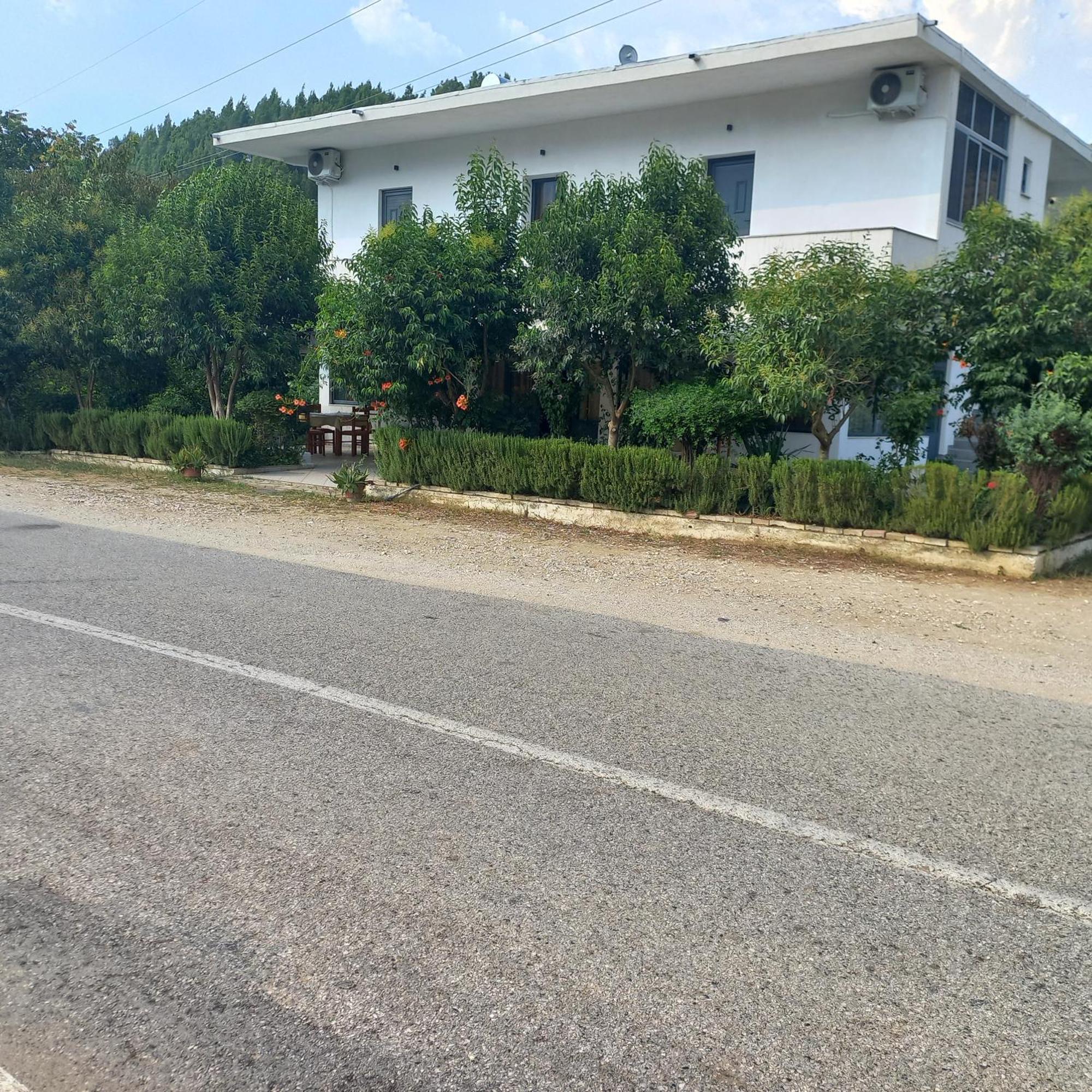 Hotel Eno Përmet Kültér fotó